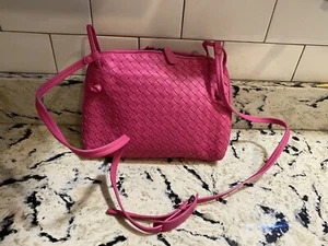 Authentic BOTTEGA VENETA Navy Pink Woven Leather Crossbody Bag Purse #42400 MINT - Picture 1 of 12