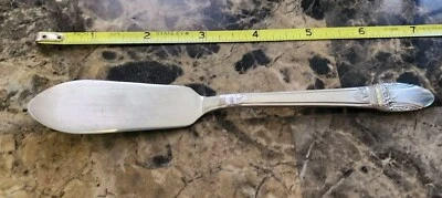 1847 ROGERS VINTAGE c1937 FIRST LOVE 💘 🥰 SILVERPLATED MASTER BUTTER 🧈 KNIFE  - Image 1 of 4