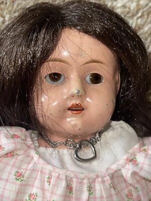 ANTIGUA 16" METAL CABEZA DE HOJALATA CUERPO DE CUERO ~ OJOS DE CRISTAL Muñeca Alemana Foto 1 de 4