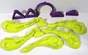Scooby Doo Thrills and Spills Game Pieces Replacement 7 Mountain 4 Legs "C" ring - Picture 1 of 3