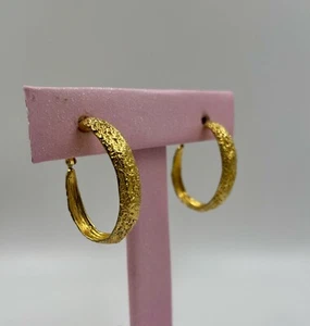 Gennaro Textured Pierced Wide Hoop Earrings Gold Tone Vintage - Picture 1 of 7