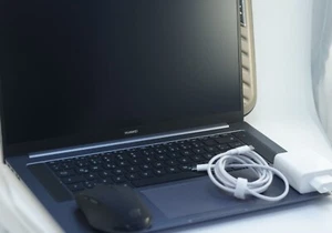 Huawei Mate Book D16 Model:HVY-WAP9 / 512 GB SSD/ guter Zustand XXYY - Bild 1 von 6