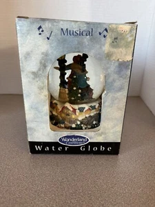 Wonderland Traditions Musical Snow Globe Holiday “The Christmas Song” CS3R - Picture 1 of 6
