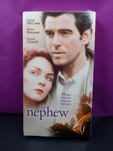 The Nephew VHS Blockbuster Pierce Brosnan Donal McCann Sinead Cusack - Foto 1 di 2