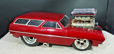 Универсал Chevelle Muscle Machines '65 1:18 - Изображение 1 из 4