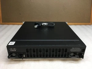 Routeurs à services intégrés Cisco série 4400 ISR4451-X/K9 FTX1830 - Photo 1/8