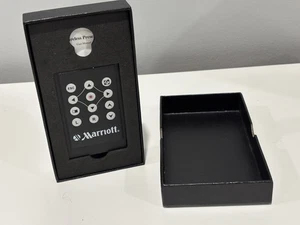 NUEVO presentador inalámbrico Alpec Marriott temático con caja - Imagen 1 de 3