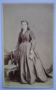 CDV Young Lady 1869 by G. Beales, Spalding - Picture 1 of 2