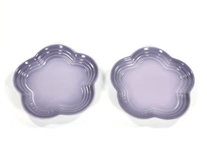 Juego de 2 platos de flores pequeños Le Creuset 5,5" / 14 cm - Bluebell púrpura (Provenza) - Imagen 1 de 7