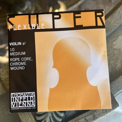 Thomastik Infeld Vienna Replacement Violin a1 10 Medium Rope Core Chrome Wound - Image 1 of 3