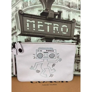 Coach 28678 Coach X Keith Haring Turnlock Wristlet 30 - Picture 1 of 6