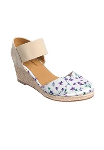 Comfortview Women's The Abra Espadrille (Wide Widths Available) - Picture 1 of 15