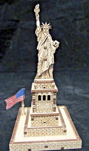 Statue of Liberty Wooden Handmade Replica Hours of Exquisite Work! New - Picture 1 of 5