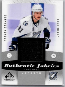 JERSEY STEVEN STAMKOS 2010-11 SP USADO JUEGO DE TELAS AUTÉNTICAS JUEGO USADO - Imagen 1 de 1