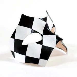 Elegant Black and White Diamond Premium Leather Masquerade Mask - Hand Painted - Picture 1 of 6