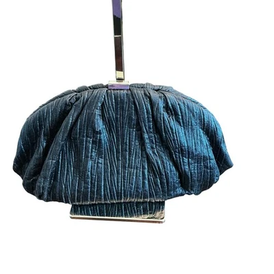 SONDRA ROBERTS 海军蓝金属丝绸褶皱晚装手包  — 第 1/4 张图片