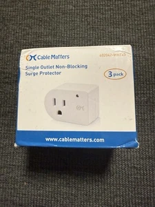 Cable Matters Single Outlet Surge Protector 3 PCs Non Blocking - Picture 1 of 2