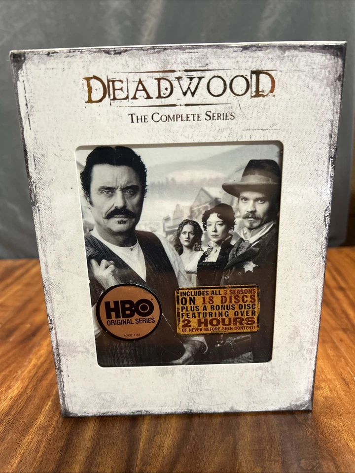 Deadwood The Complete HBO Series (DVD Box Set 2008 19-Disc Set) Brand New Sealed Foto 1 de 4
