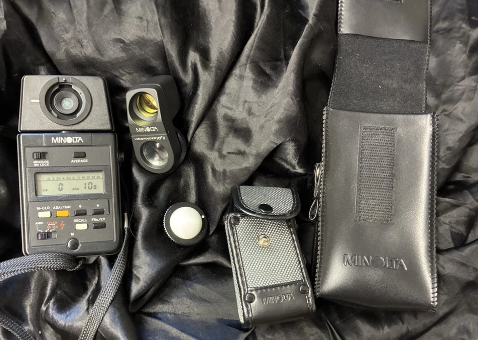 Medidor automático Minolta III-F medidor de luz + visor 10° II + domo + estuches - probado Foto 1 de 4