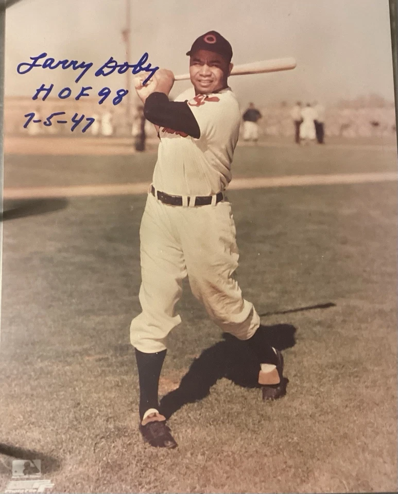 Foto firmada por Larry Doby con certificado de autenticidad Foto 1 de 2