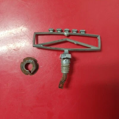 Ford LTD 1979-1987 corona Victoria capó adorno Foto 1 de 4