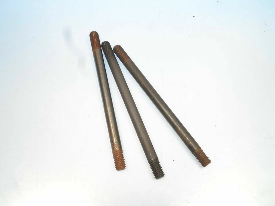 Pernos de culata para Austin Healey Sprite y MG Midget (CANTIDAD 2) 51K277 Foto 1 de 1