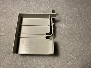 Cubierta de ranura en blanco Agilent 08163-44101 para mainframe 8163 8164 - Imagen 1 de 1
