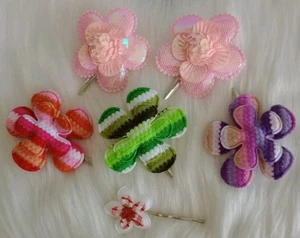 Lote de 6 pinzas para el cabello de flores surtidas hechas a mano accesorios para niñas coloridas - Imagen 1 de 5