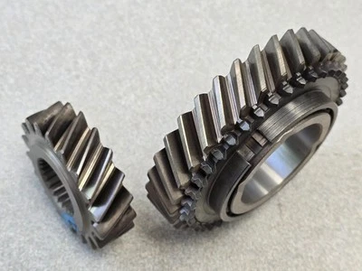 BONITO JUEGO DE ENGRANAJES ORIGINAL PORSCHE 924 VA 2ª VELOCIDAD "HV" 18:31 12/79 #57 Foto 1 de 4