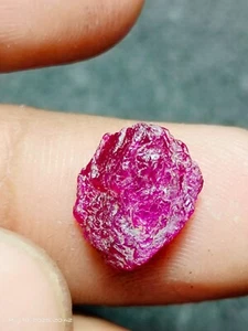 AAA Quality 100% Natural Red Ruby Rough Beautiful Specimen Size 13X10X4 mm - Picture 1 of 3