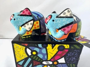 ROMERO BRITTO SALT AND PEPPER SHAKER SET : ELEPHANT DESIGN * NEW * GIFT BOXED - Picture 1 of 15