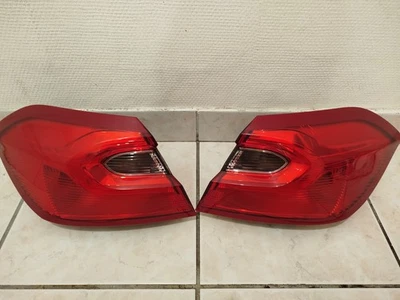 Feu De Stop Arrière Ford Fiesta droite et gauche 2017-2021 (B479RL) - Photo 1/4