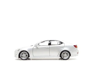 AUTOart 1:18 Lexus IS350 in Tungsten Pearl Metallic - Picture 1 of 13