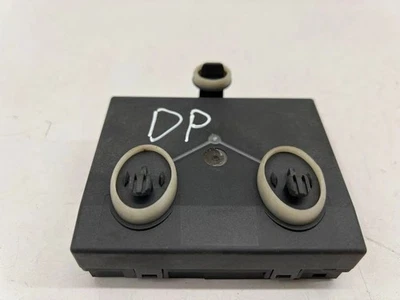 AUDI A3 Limousine 8VS, 8VM Unité de Commande de Porte Arrière Droite 32184828 - Immagine 1 di 4