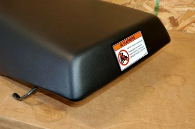 New Genuine Honda OEM Seat 88-00 TRX300 TRX300FW 4X4 Fourtrax Foto 1 de 4