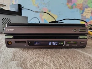 Sony XAV-C1 - Estación multimedia móvil estéreo para automóvil funciona en excelente estado - Imagen 1 de 23