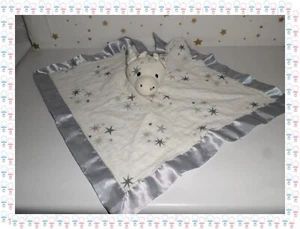 23 - großes flaches quadratisches Kuscheltier Kuh grau weiß lang Satin Sterne Aden + Anaïs - Bild 1 von 3