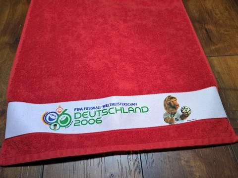 FIFA Fussball World Cup Germany 2006 Red Hand Towel Soccer Football 18x36 Cover