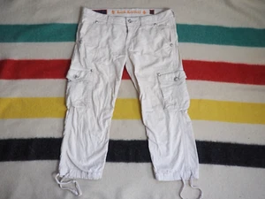 VTG Y2k 2000s Rock Revival Beige Cargo Capri Skate 33W Logo Pants Womens EUC - Picture 1 of 9