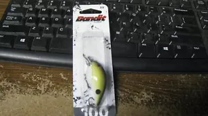 Bandit lure, 100 series, nip, 2", 1/4 oz, free shipping - Picture 1 of 2