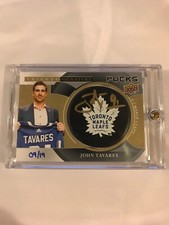 2018-19 Trilogy JOHN TAVARES Signature Pucks Team Logo #SP-JT 9/19