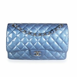 blue quilted chanel bolsa