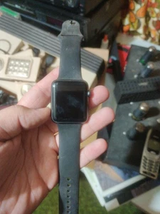Apple Watch Series 1 42mm Aluminum - Photo 1 sur 5