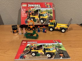 LEGO Juniors Set 10667, 10683 and 10673. 3 sets, all 99% complete, box + manuals