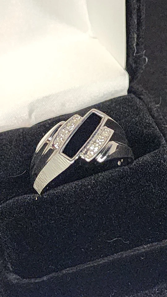Men’s 10k White Gold Ring Black Onyx And Diamonds 4.96DWT Size 11 Excellent  - Image 1 of 4