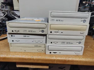 Lecteur cd blanc ide - tested - Photo 1/2