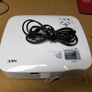 NEC VT695 XGA (1024 x 768) LCD Multimedia Projector - NOT WORKING - Picture 1 of 5