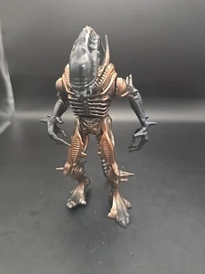 Figura de acción vintage Alien Kenner 1992 Scorpion Alien - Imagen 1 de 4