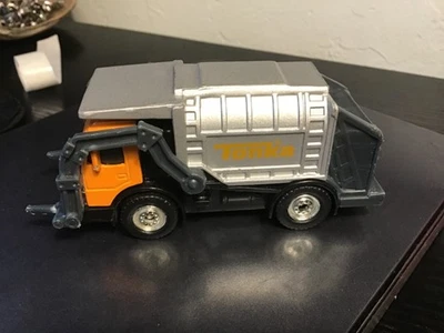 #06408 2012 Tonka Hasbro Funrise Front load Garbage Truck sanitation recycle - Image 1 of 4