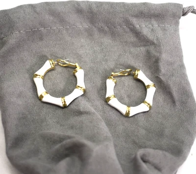 Par de pendientes de aro Heidi Daus bambú esmalte jardín blanco/oro Foto 1 de 4